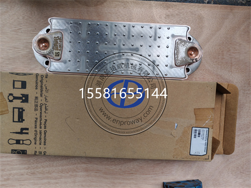 沃爾沃遍達(dá)21160743機(jī)油冷卻器芯：三效護(hù)機(jī)，解鎖引擎持久力密碼